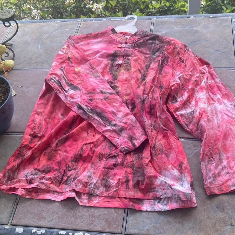 Men’s L Red Tie-Dye Long Sleeve Button Top